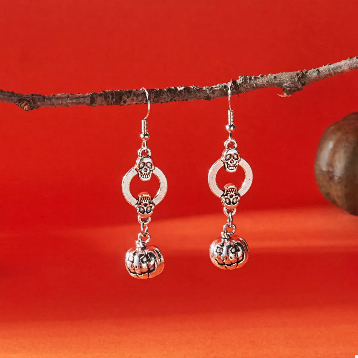 Fashorio Silver / One Size Halloween Pumpkin Dangle Earrings