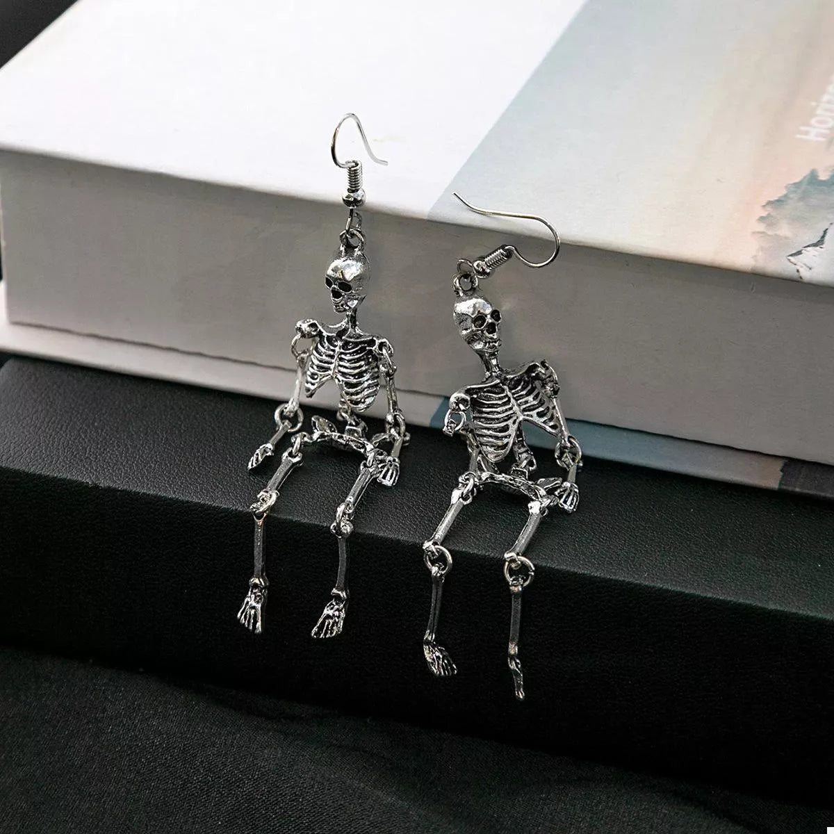 Fashorio Silver / One Size Halloween Skeleton Dangle Earrings