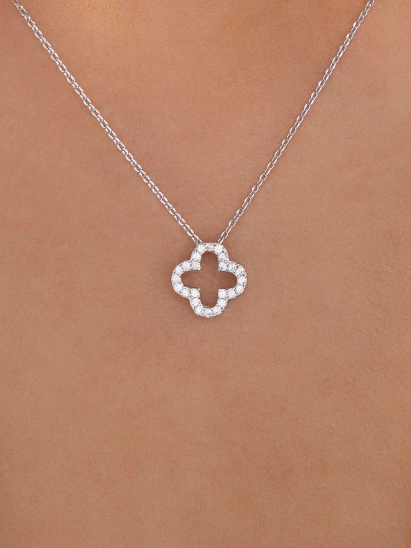 Fashorio Silver / One Size Inlaid Zircon Clover Pendant Necklace