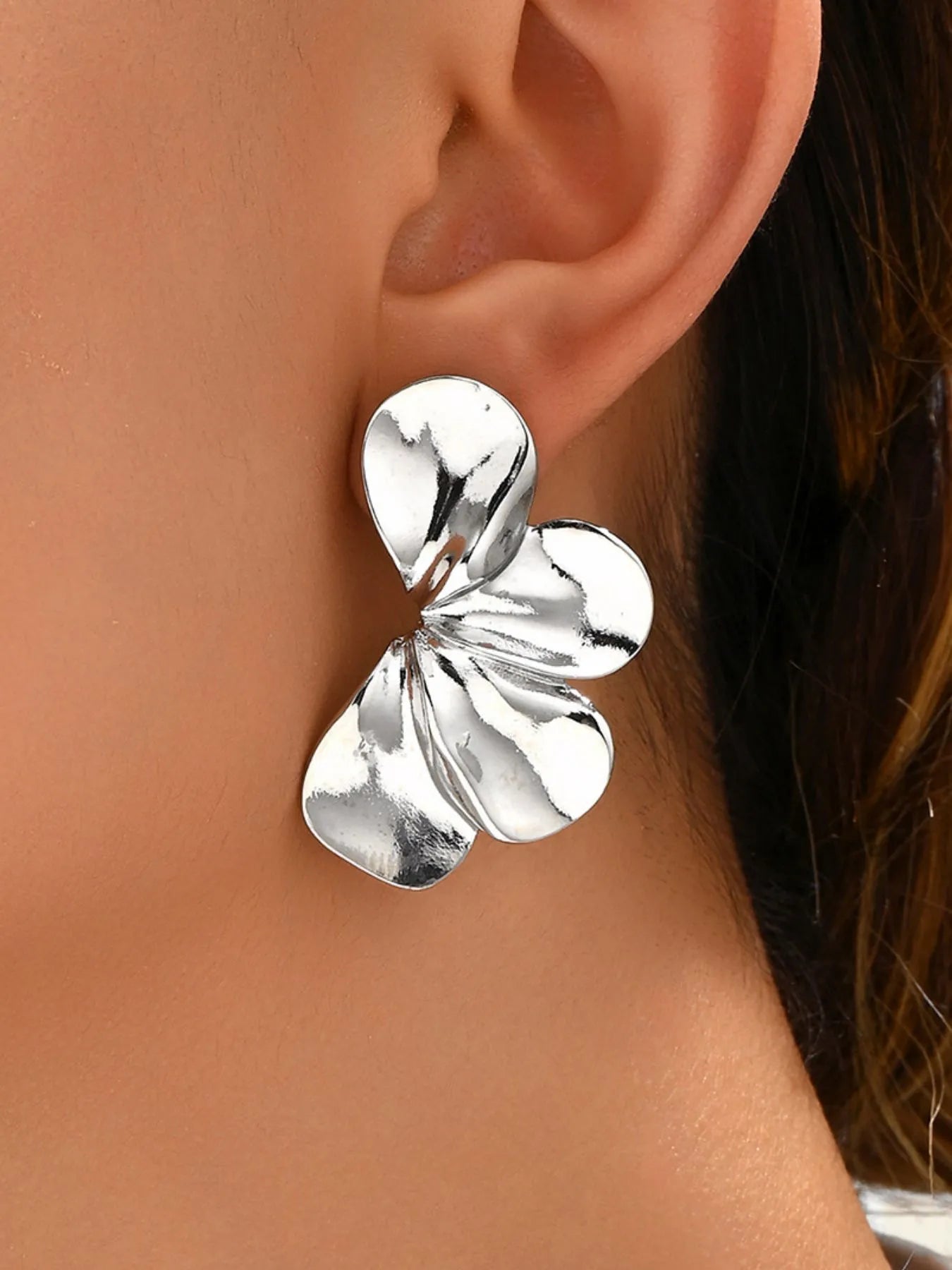 Fashorio Silver / One Size Stainless Steel Flower Earrings