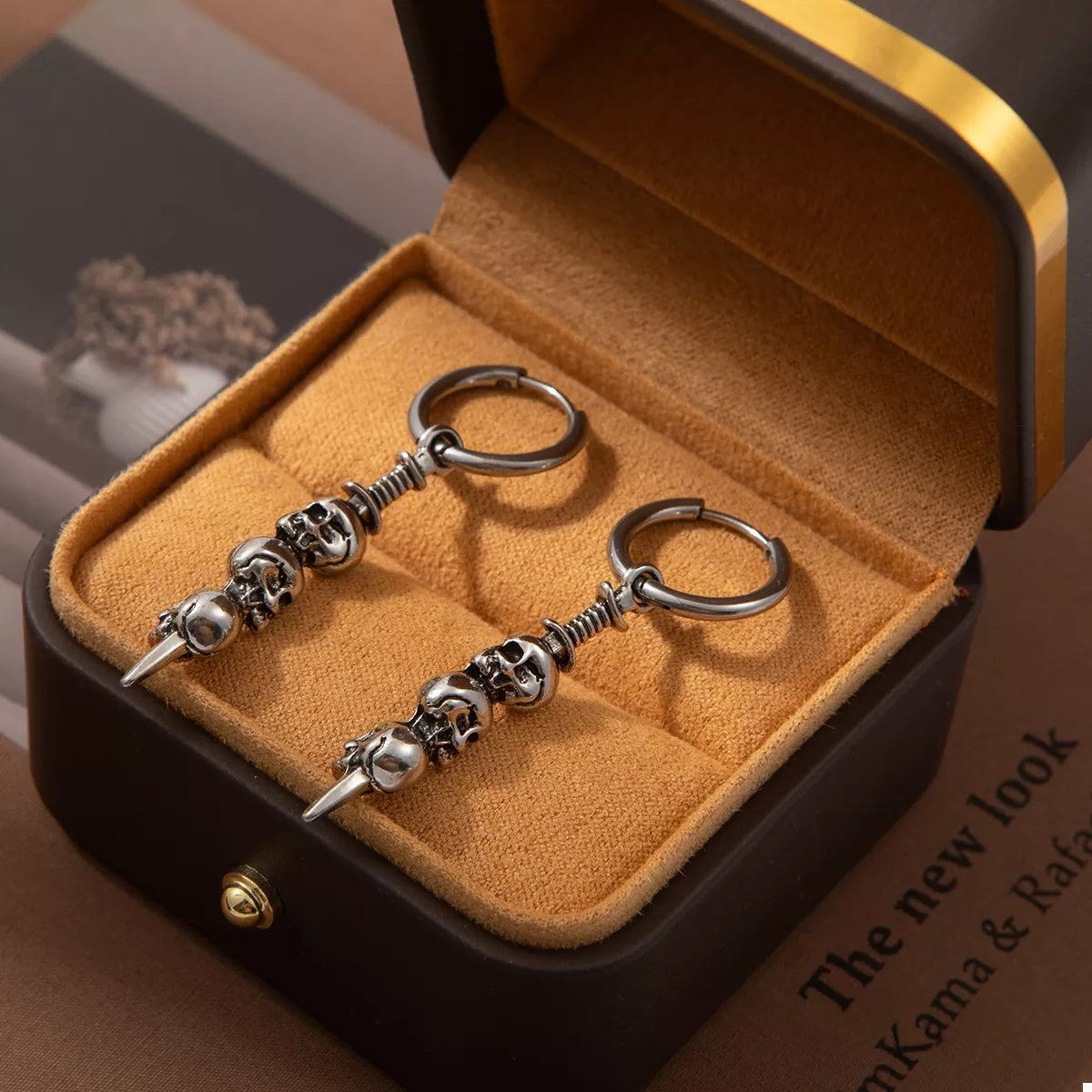 Fashorio Silver / onesize Halloween Skull Chain Drop Earrings