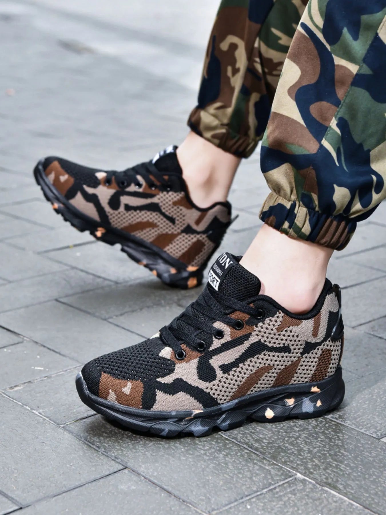 Fashorio Sneakers Camouflage Mesh Athletic Sneakers