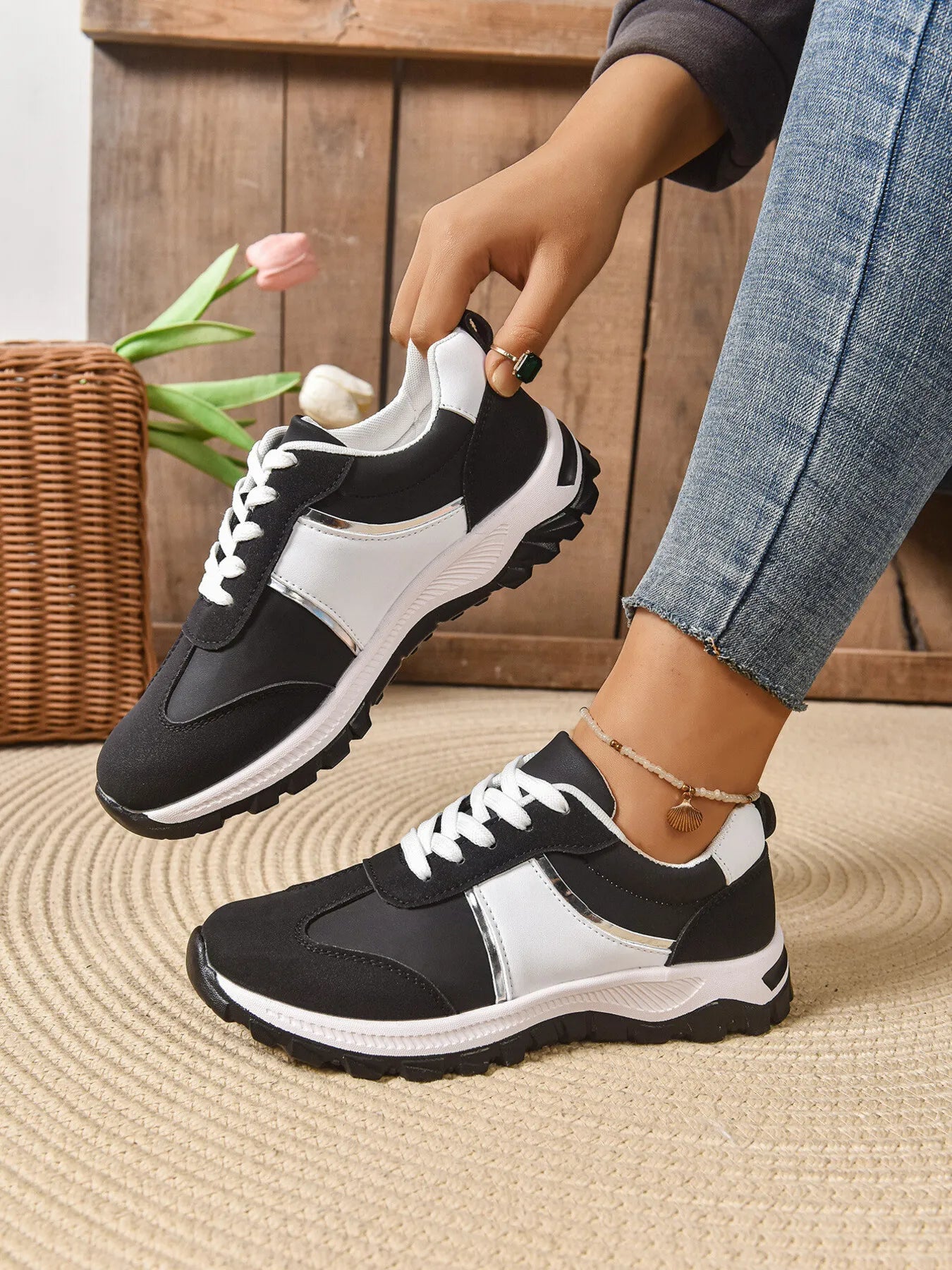 Fashorio Sneakers Contrast Lace Up Sneakers