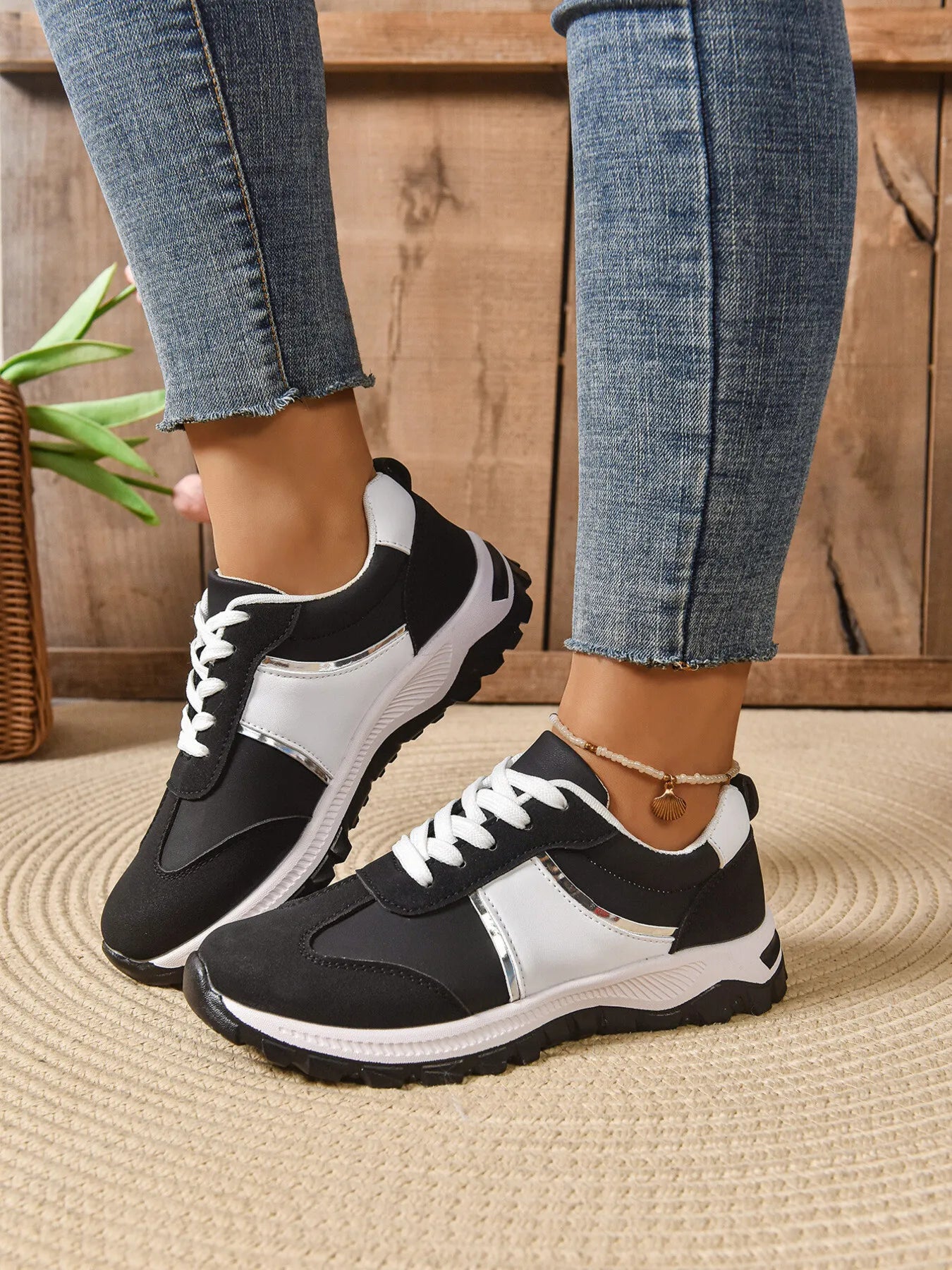 Fashorio Sneakers Contrast Lace Up Sneakers