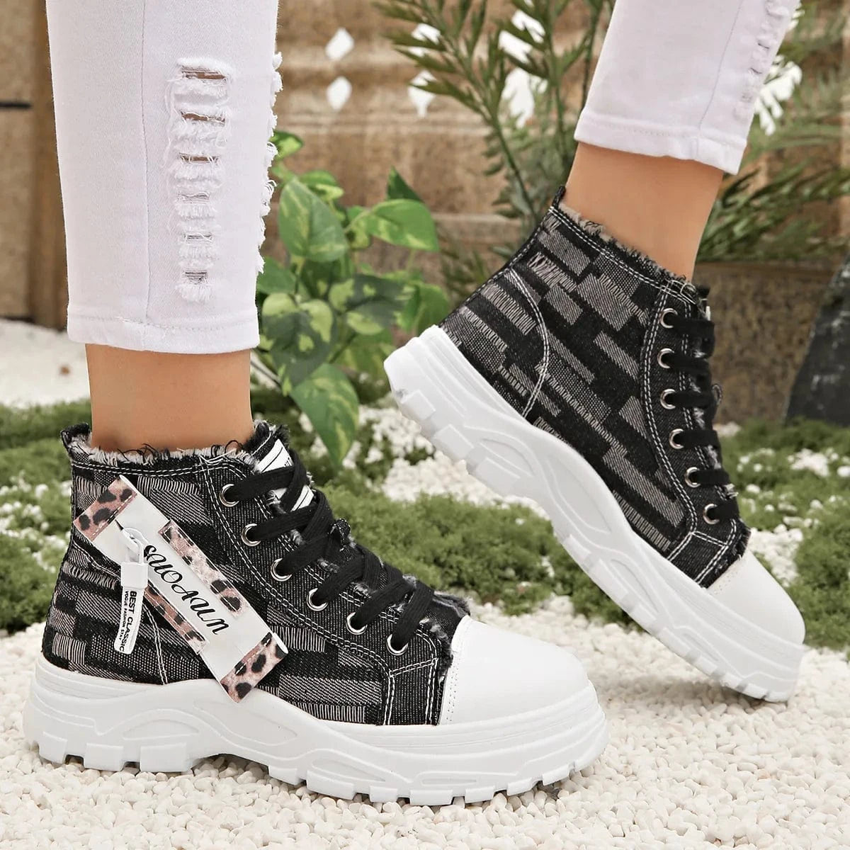 Fashorio Sneakers Lace Up Platform Sneakers