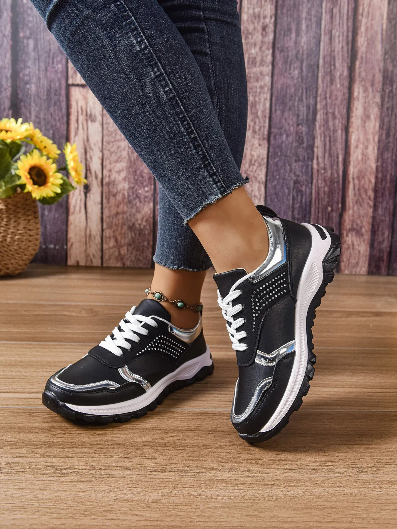Fashorio Sneakers Lace Up Round Toe Sneakers