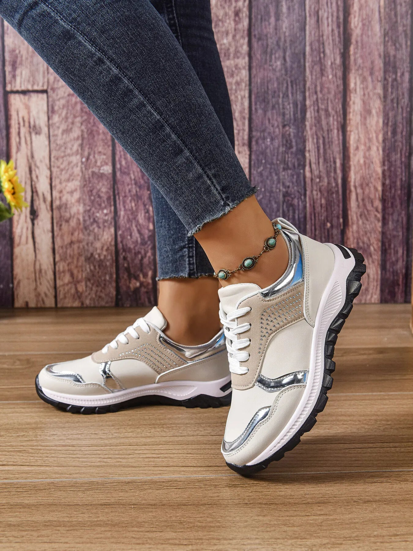 Fashorio Sneakers Lace Up Round Toe Sneakers