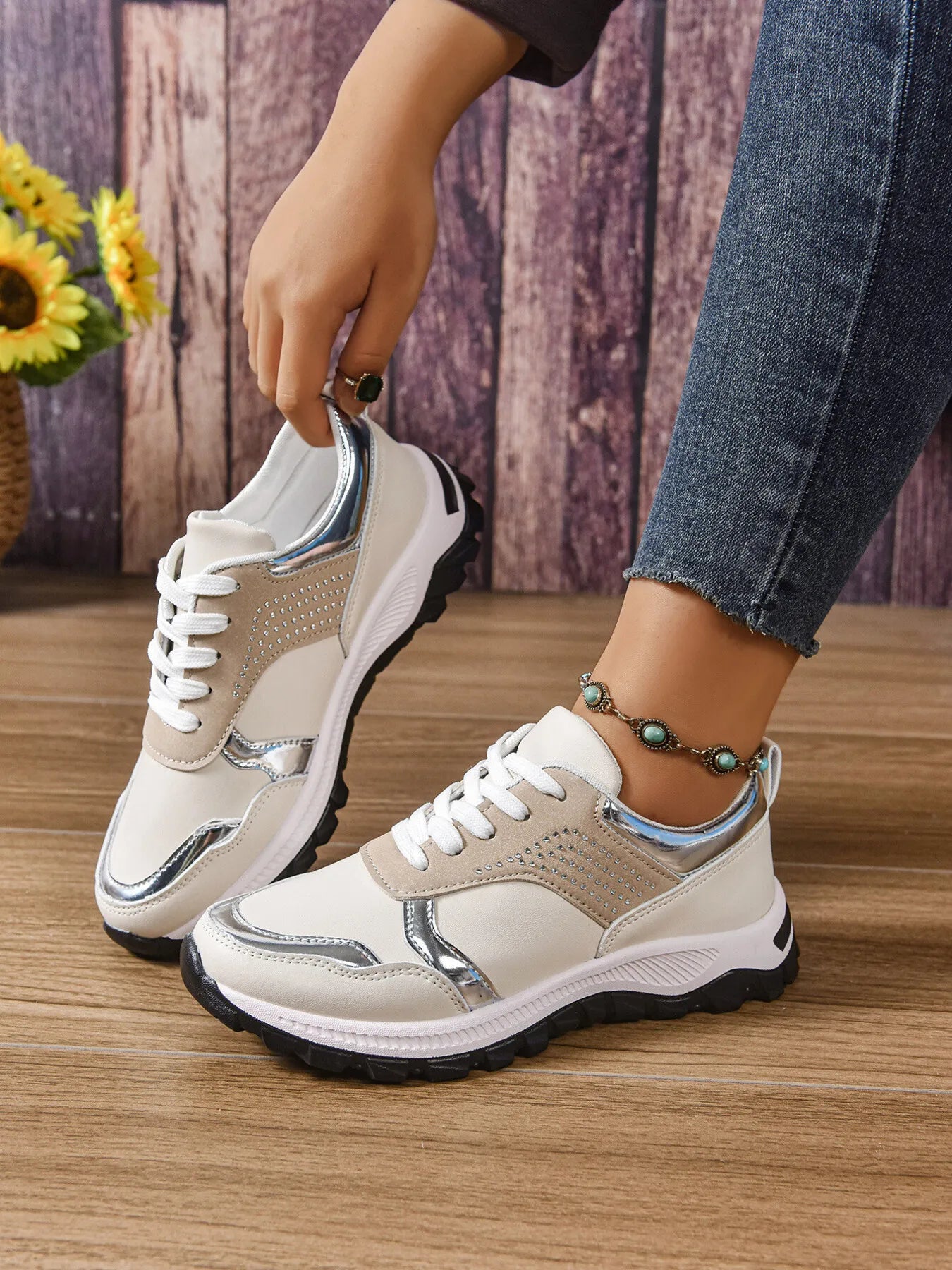 Fashorio Sneakers Lace Up Round Toe Sneakers