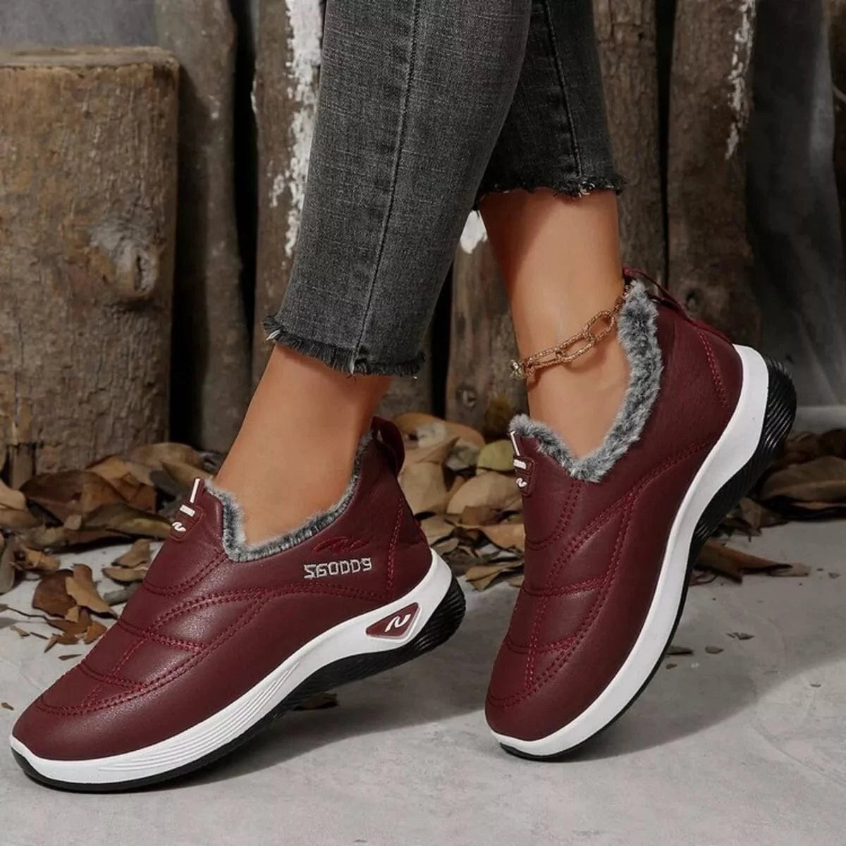 Fashorio Sneakers Plush Round Toe Platform Shoes