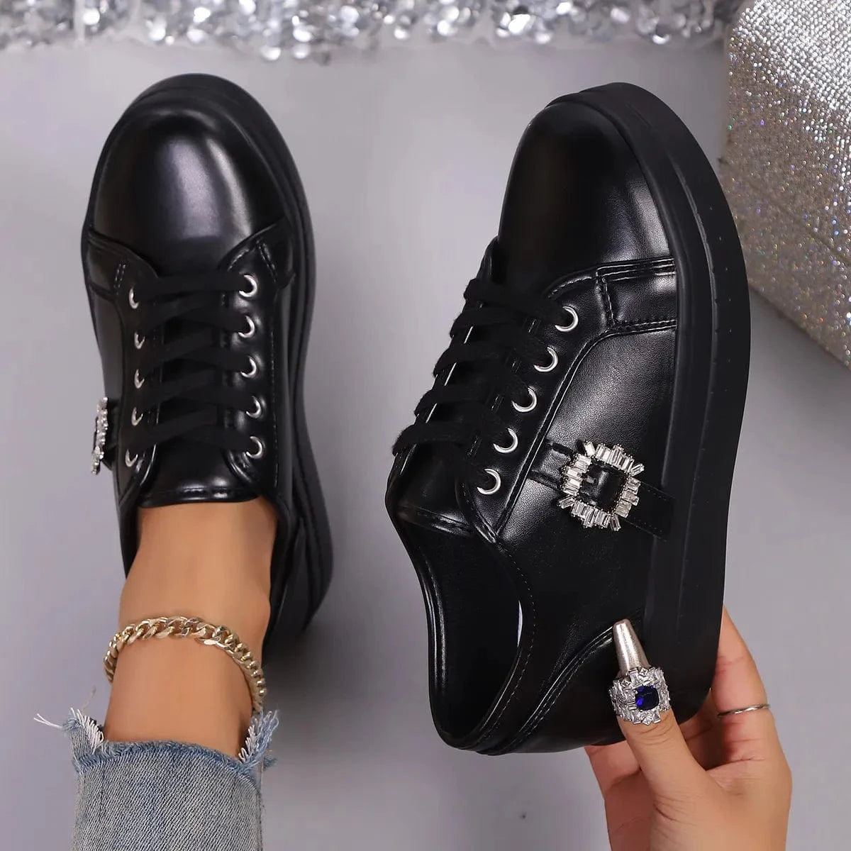 Fashorio Sneakers Rhinestone Embellishment Platform Sneakers