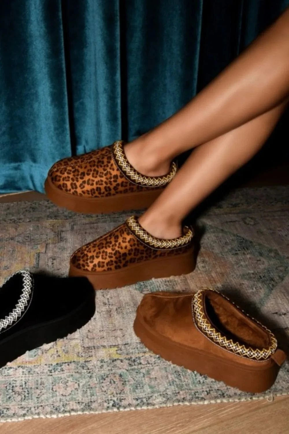 Fashorio Sneakers WILD DIVA Embroidered Trim Round Toe Platform Boots