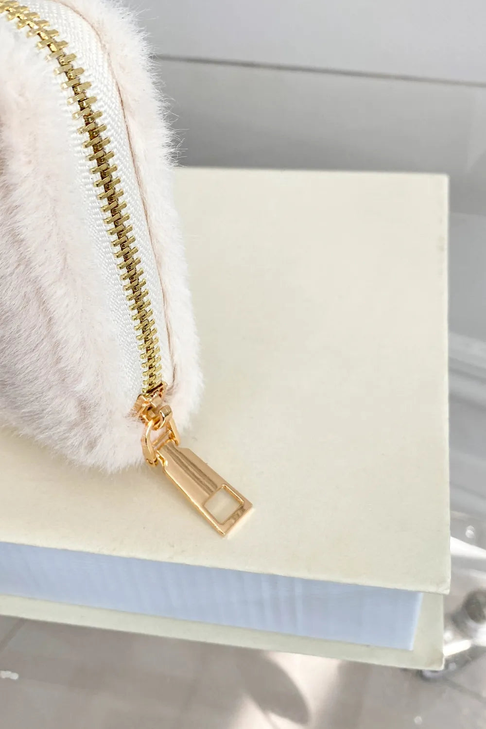 Fashorio Solid Color Fluff Rectangle Wallet