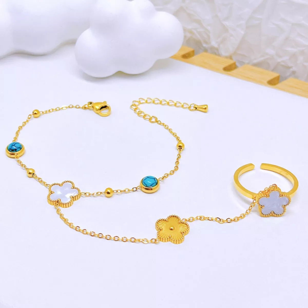 Fashorio Style C / One Size Butterfly Charm Finger Bracelet