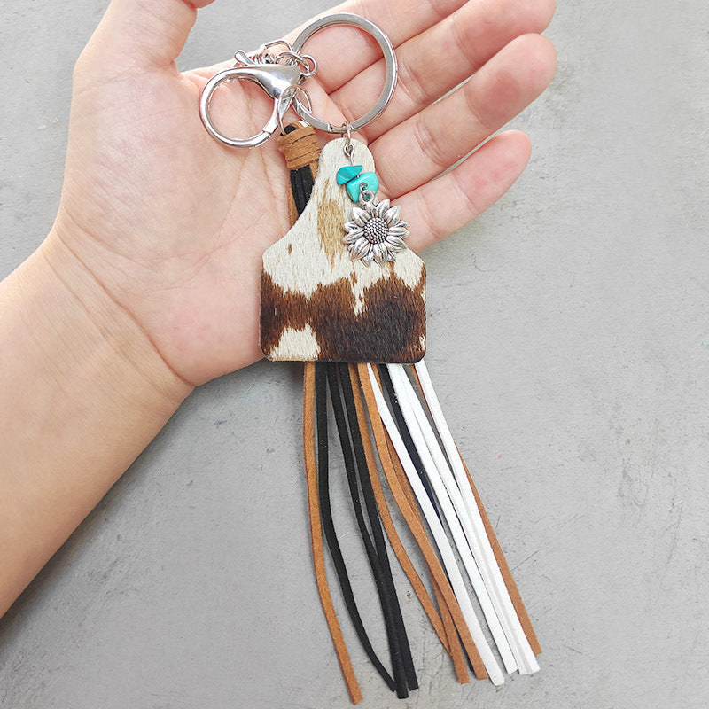 Fashorio Style J / One Size Turquoise Fringe Detail Key Chain