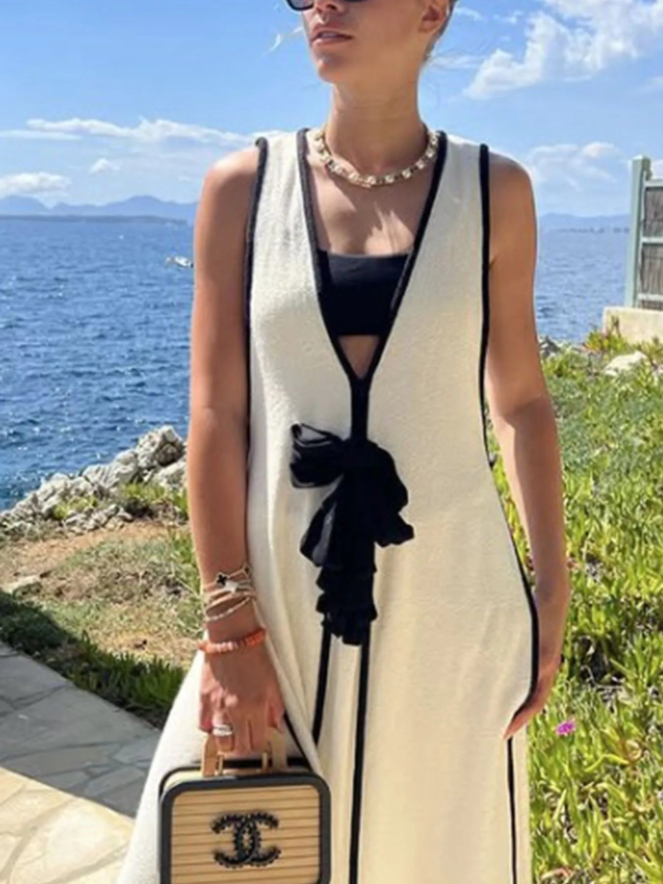 Fashorio Sweater Dresses Contrast Trim Sleeveless Maxi Knit Dress