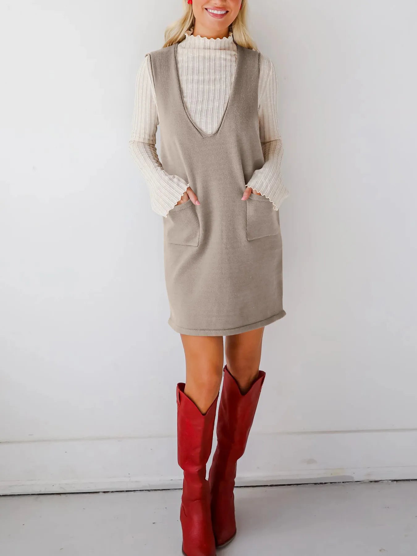 Fashorio Sweater Dresses Sleeveless Knit Dress with Pockets