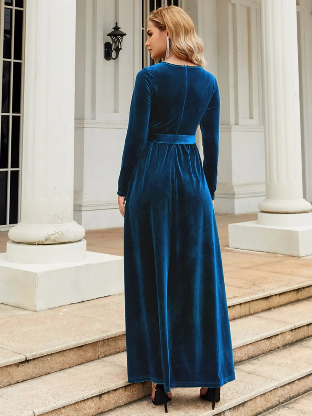 Fashorio Tie Front Round Neck Long Sleeve Maxi Dress