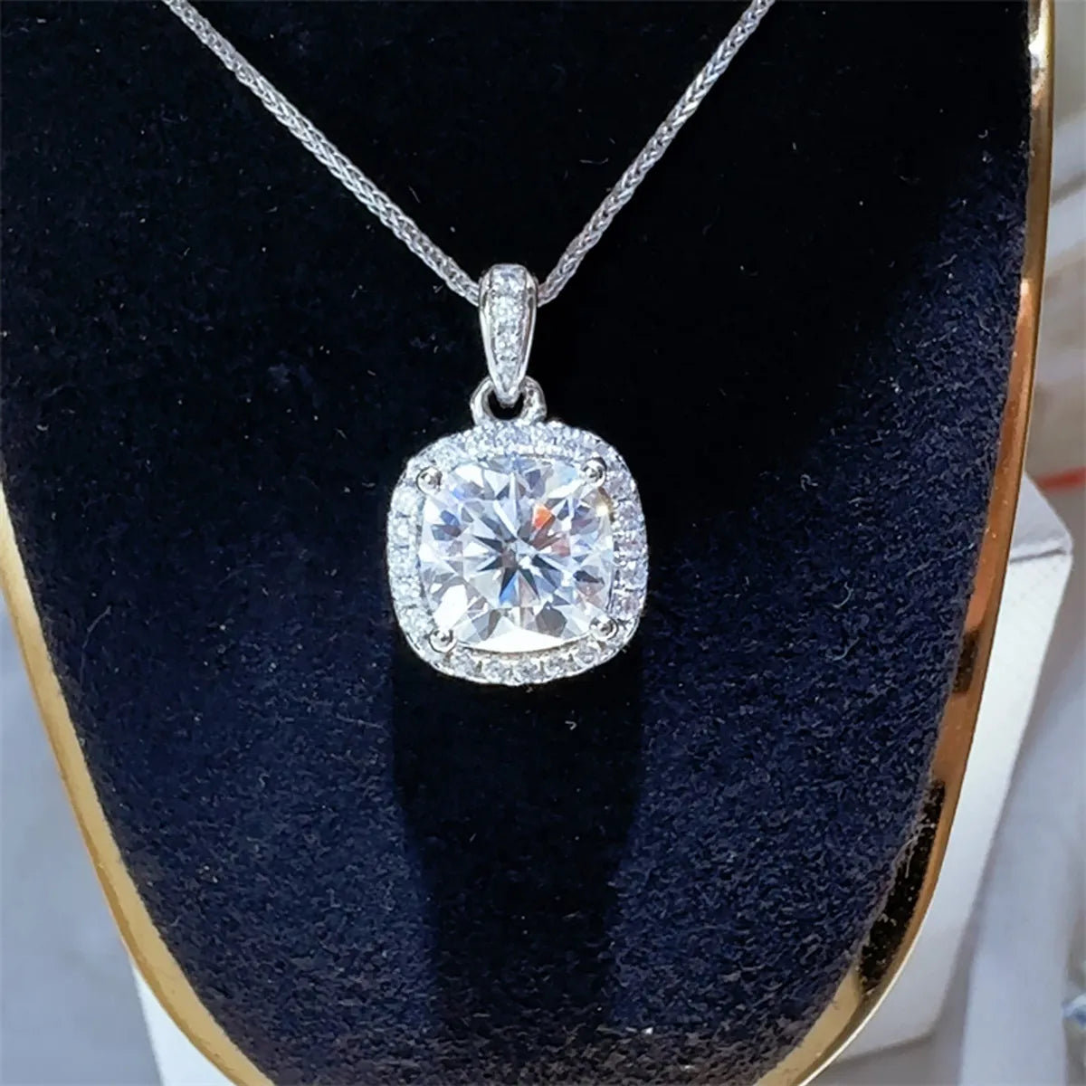 Fashorio Transparent / One Size 5 Carat Moissanite 925 Sterling Silver Necklace