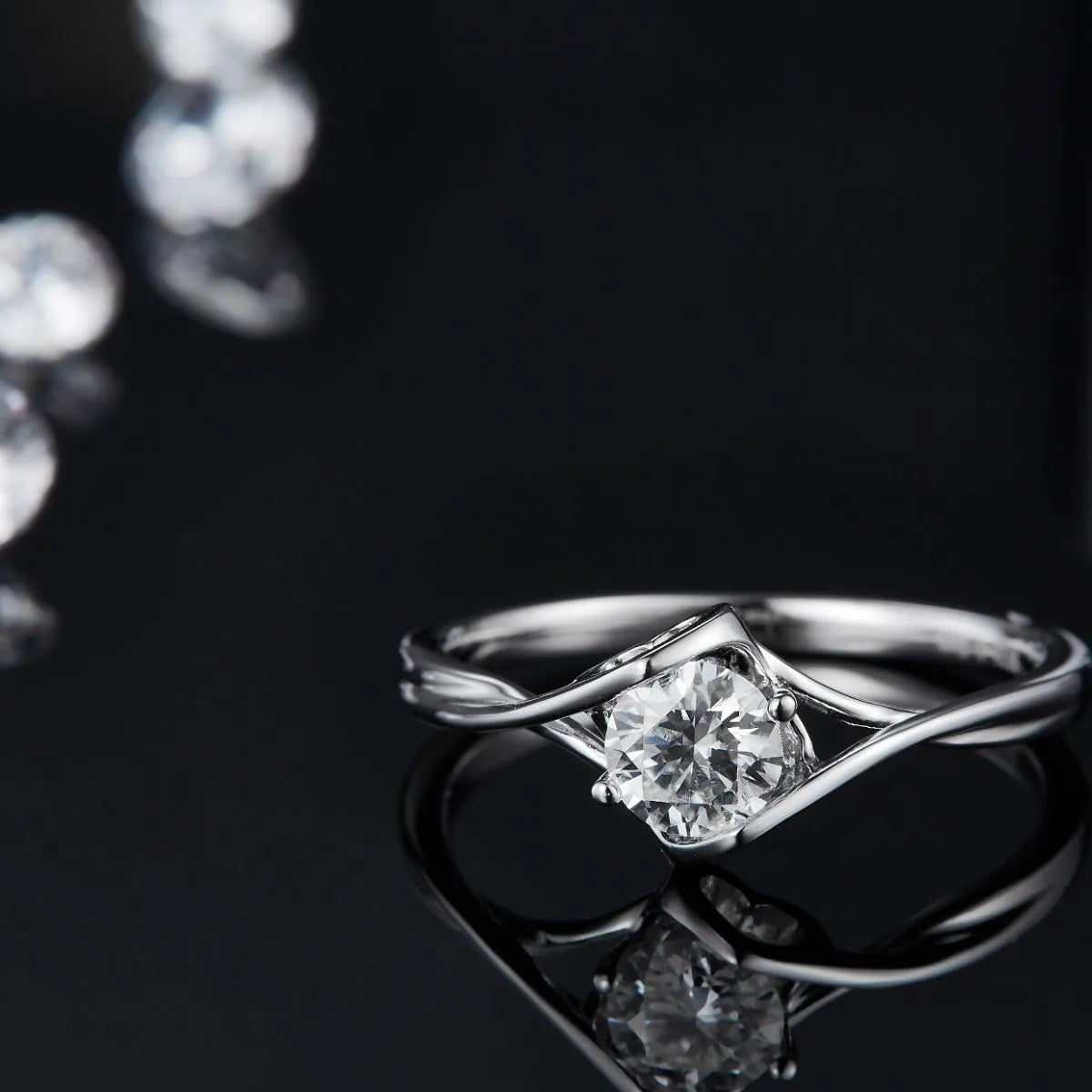 Fashorio White / 5 Moissanite 925 Sterling Silver Ring