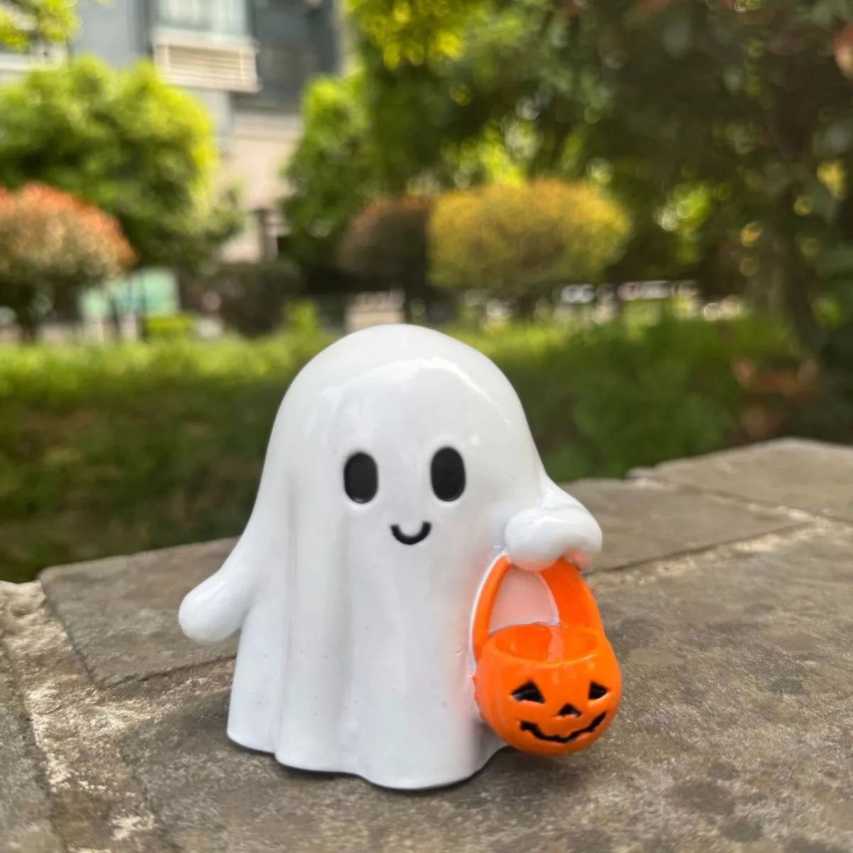 Fashorio White / One Size Halloween Ghost Ornament with Pumpkin Basket