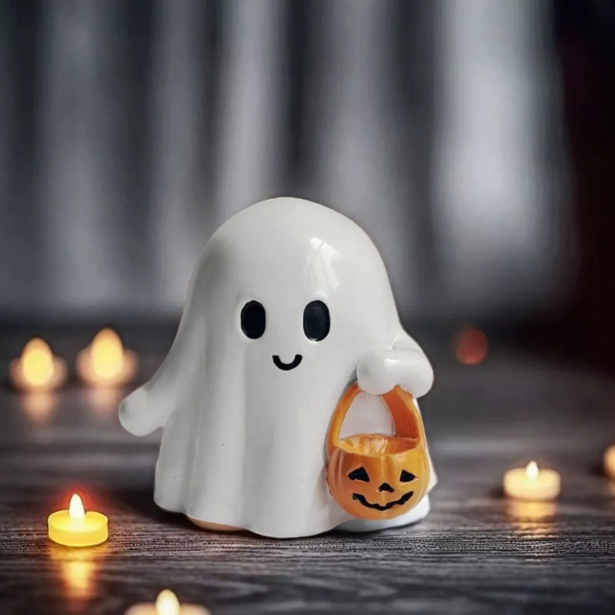 Fashorio White / One Size Halloween Ghost Ornament with Pumpkin Basket