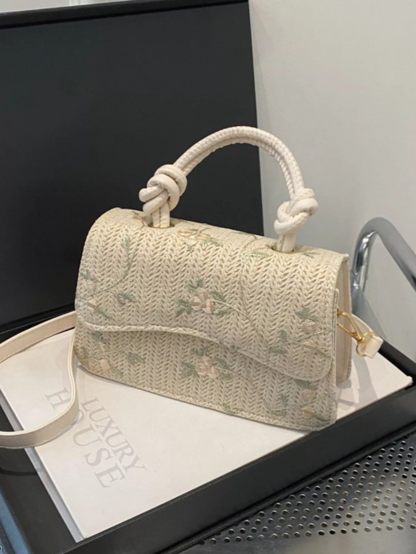 Fashorio White / onesize Floral Embroidered Straw Woven Crossbody Bag