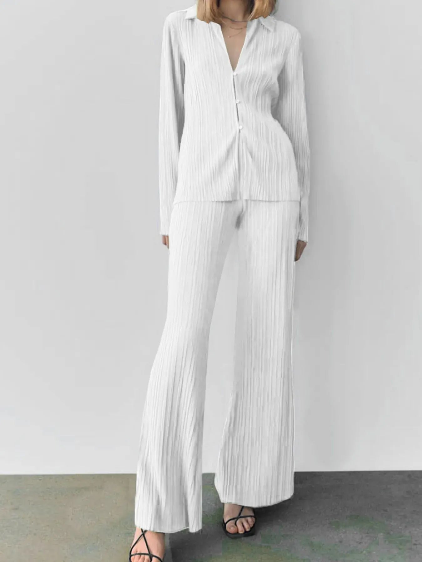 Fashorio White / S Texture Long Sleeve Top and Pants Lounge Set