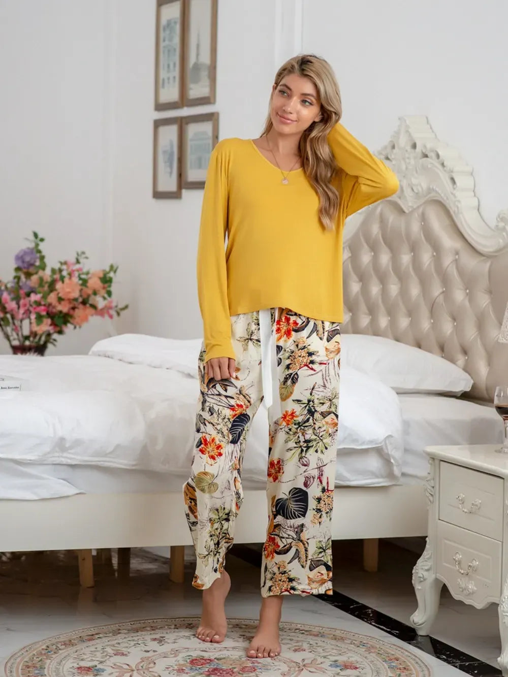 Fashorio Yellow / S Round Neck Top and Printed Pants Lounge Set