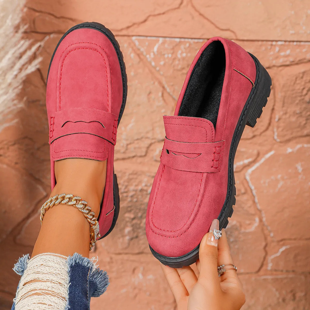 Round Toe Block Heels Loafers Red - Fashorio