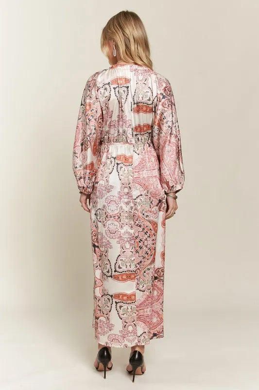 Floral Print V Neck Batwing Sleeve Dress in Blush styled look