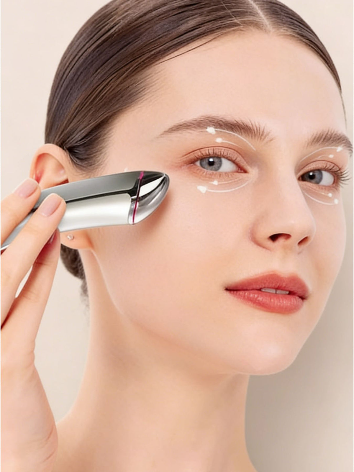 Device used along the jawline