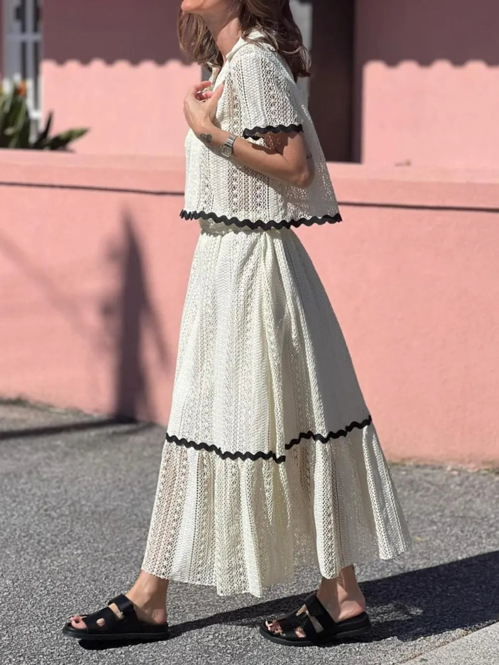 Openwork skirt set detail
