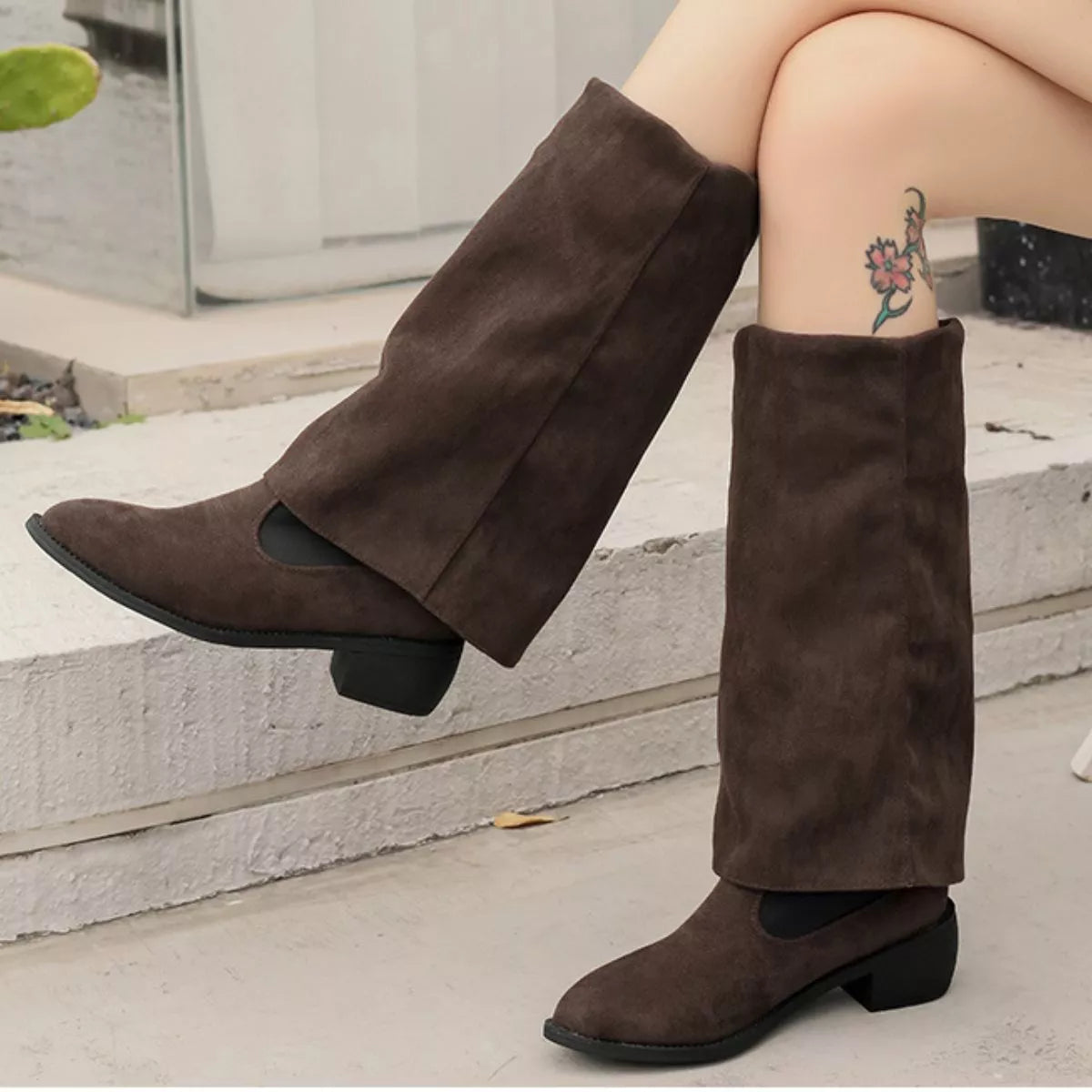 Point toe suede block heel boots detail of the heel