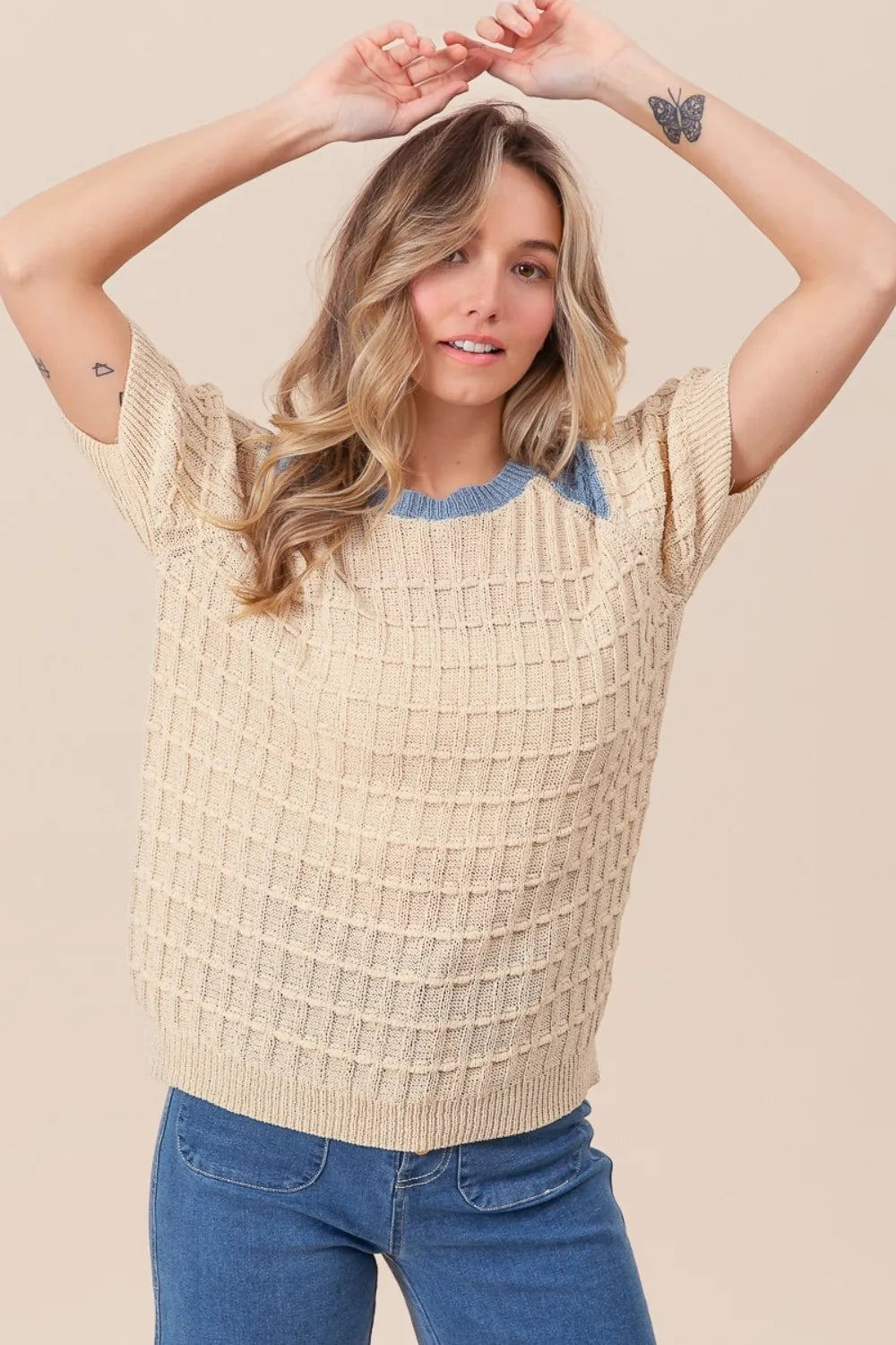 Textured Contrast Short Sleeve Sweater in Oatmeal and Denim detail