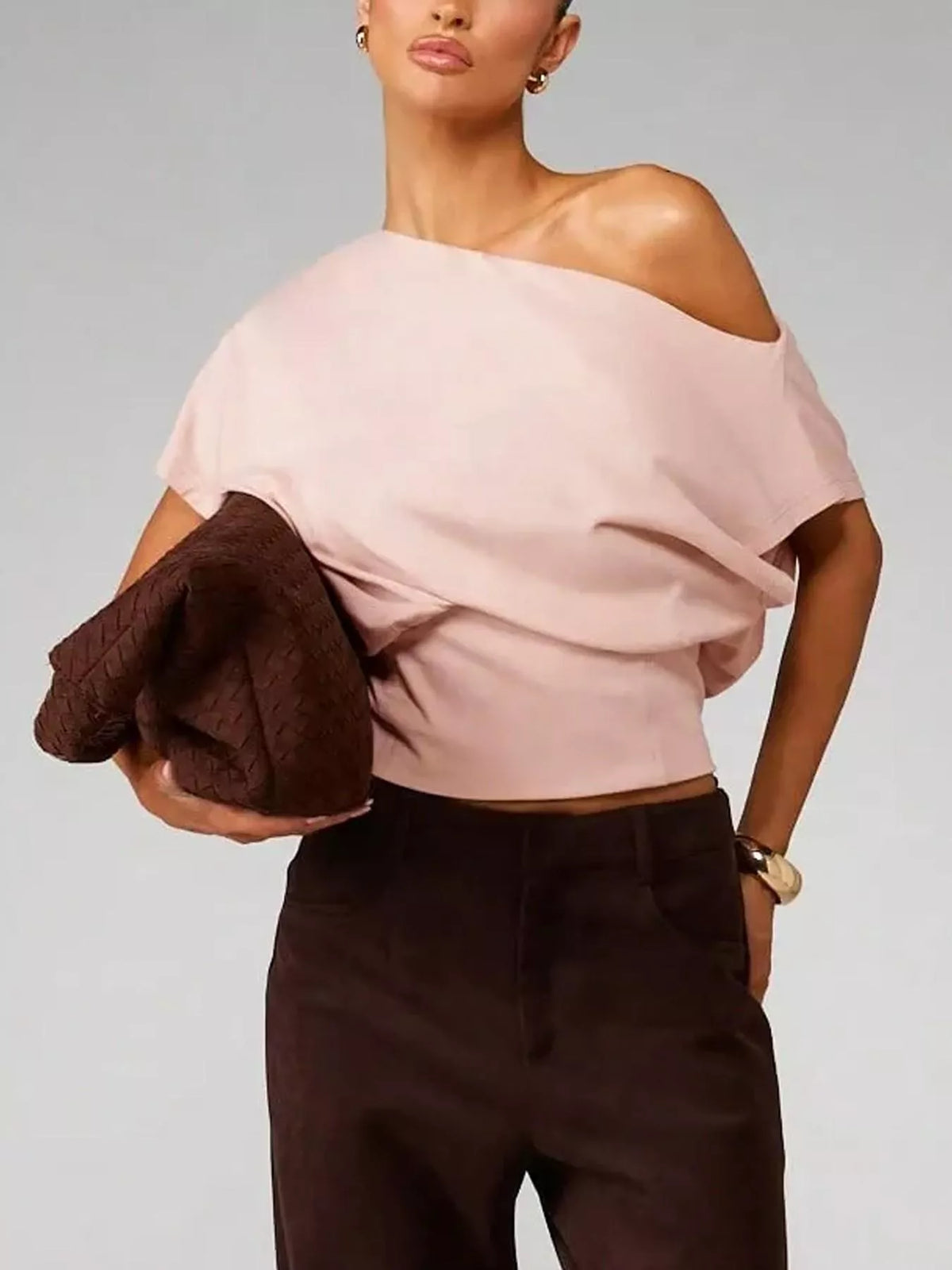 One shoulder crop tee black view