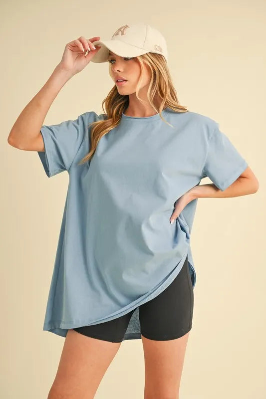 Blue oversized tee relaxed fit on model