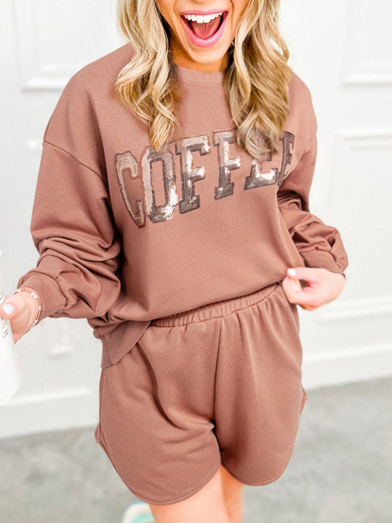 Round neck sweatshirt and shorts set front view
