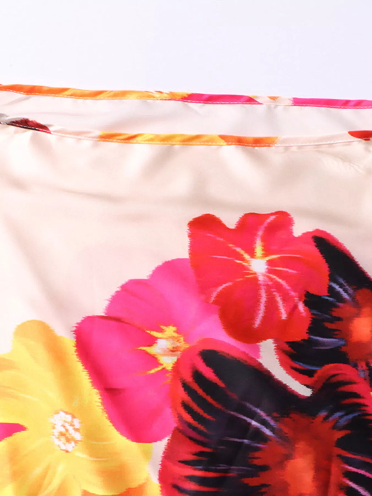Floral set close up print detail