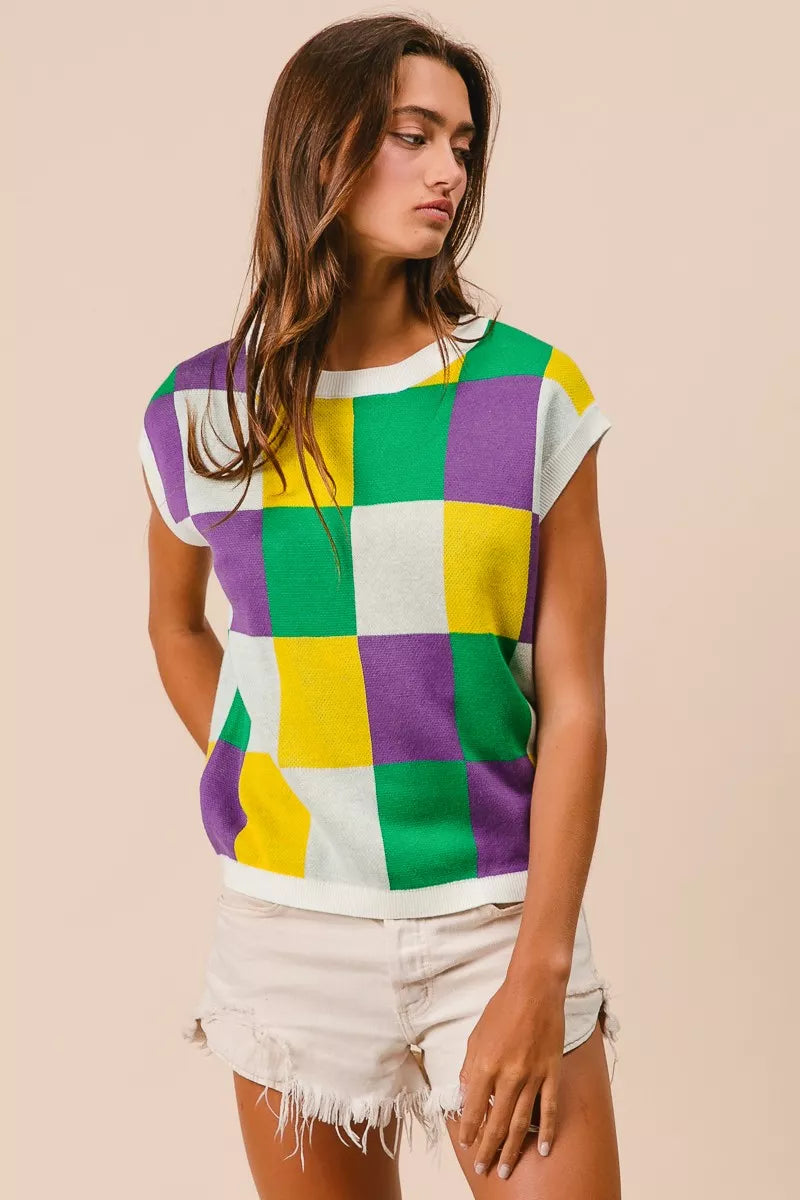 Checker Pattern Sleeveless Sweater Top in Off White on model