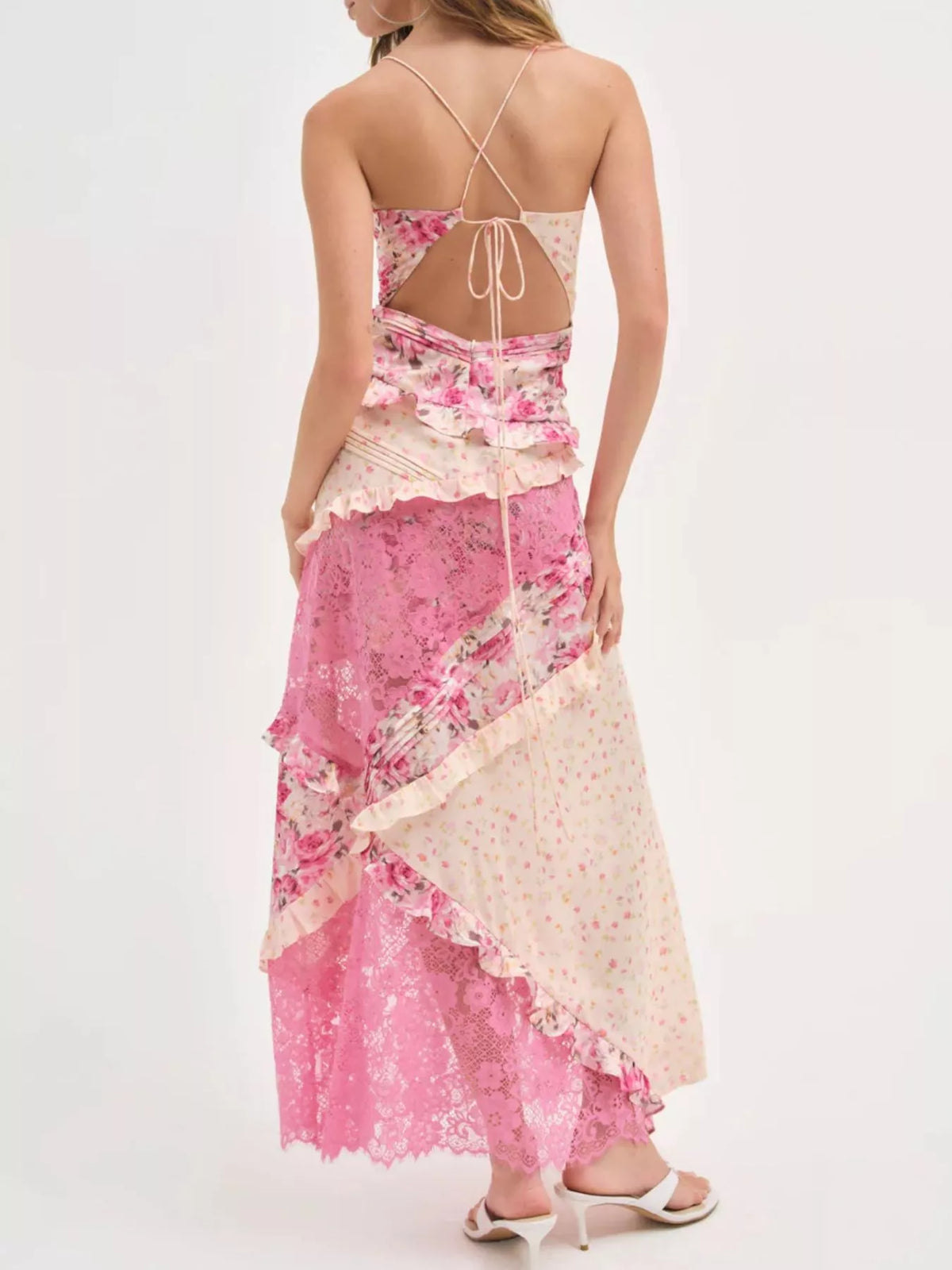 Tie waist detail on the maxi dress