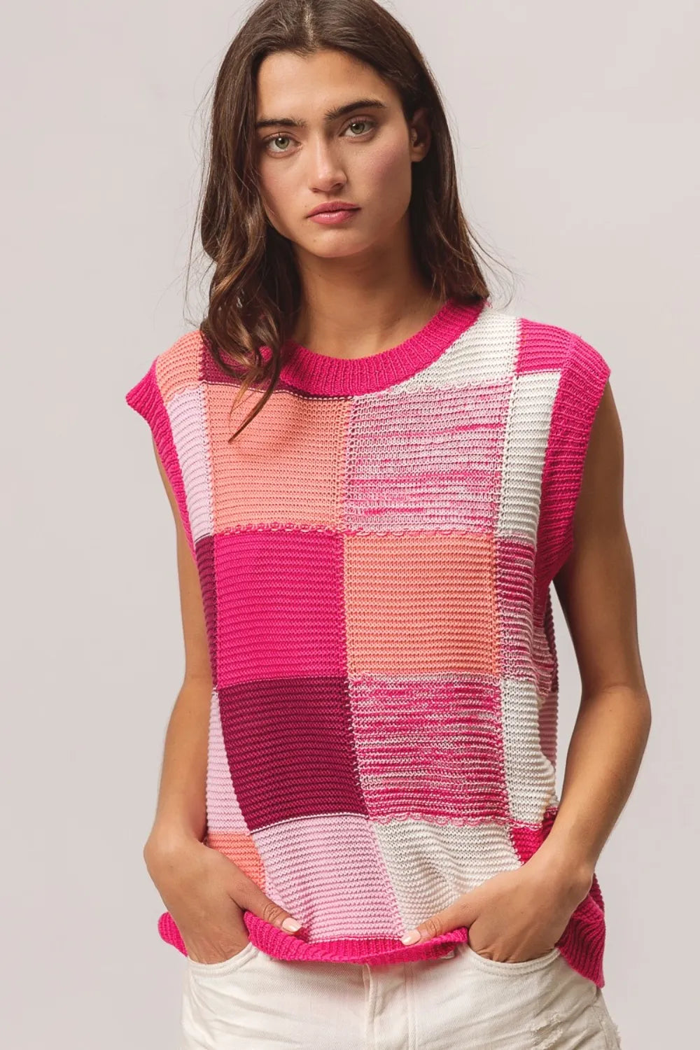 Color Block Round Neck Sweater Vest in Fuchsia