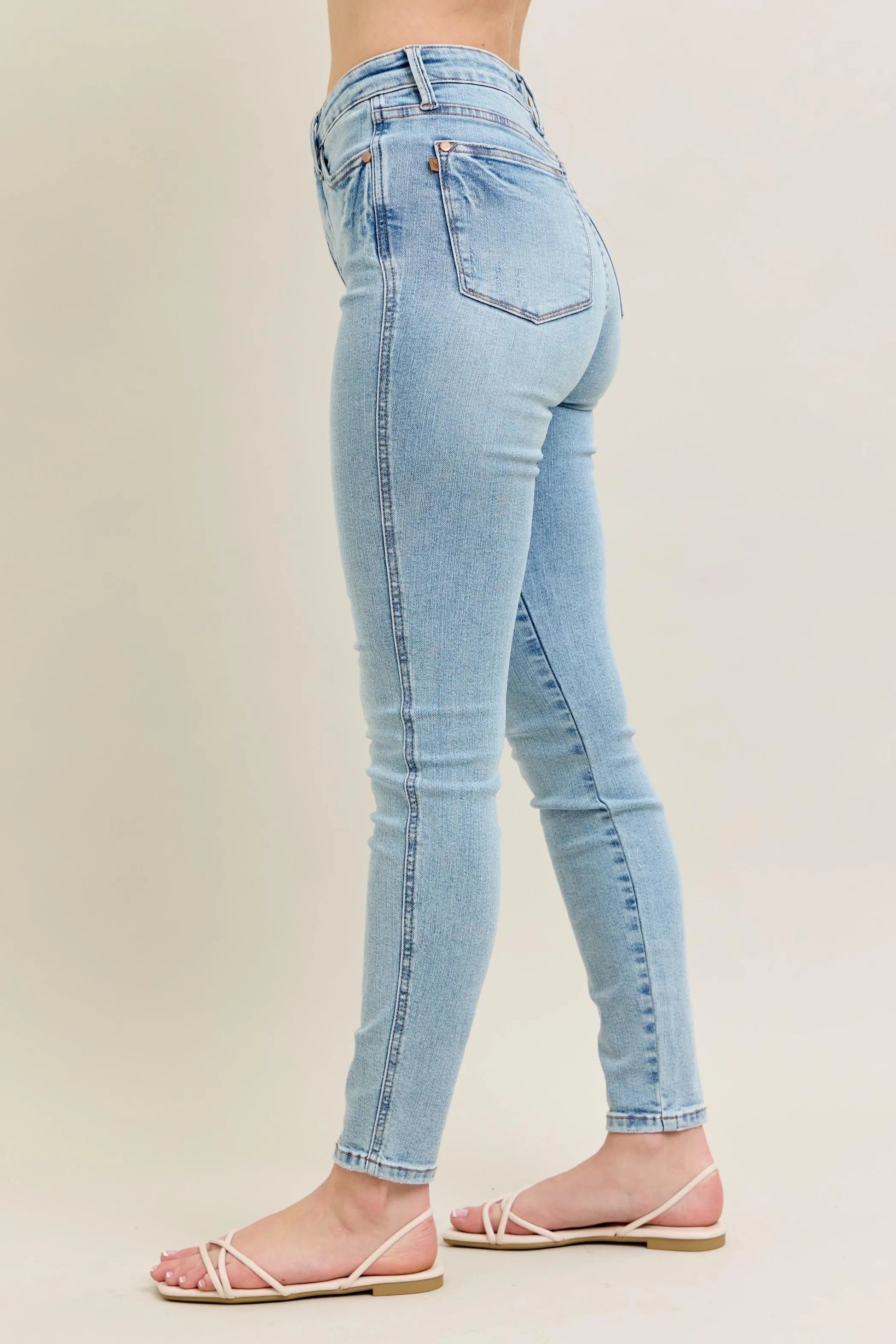Judy Blue Full Size Mr Tummy Control Vintage Wash Skinny Jeans Plus Size - Fashorio