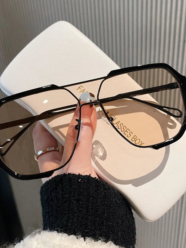 UV Protection Oversized Sunglasses Black Framed Champagne onesize - Fashorio