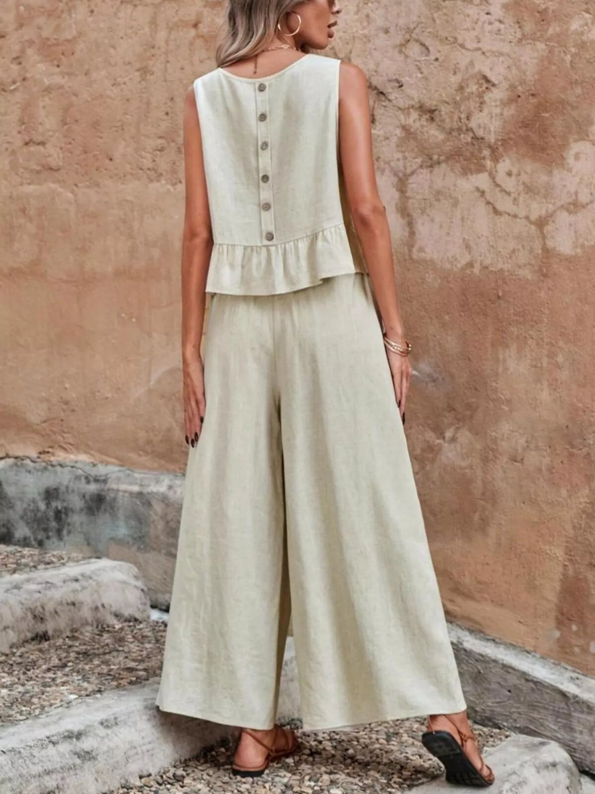 Ruffle hem wide leg pants set detail view