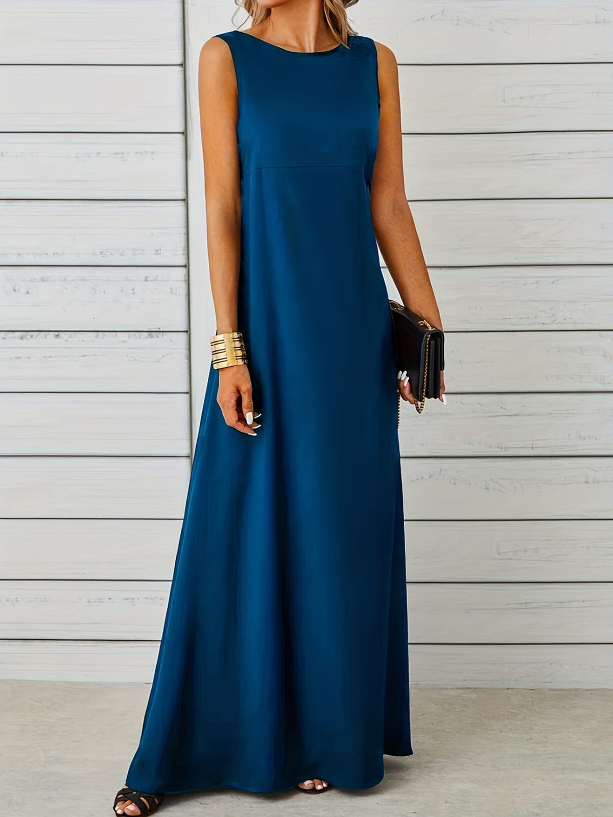Color range of flowy maxi dress