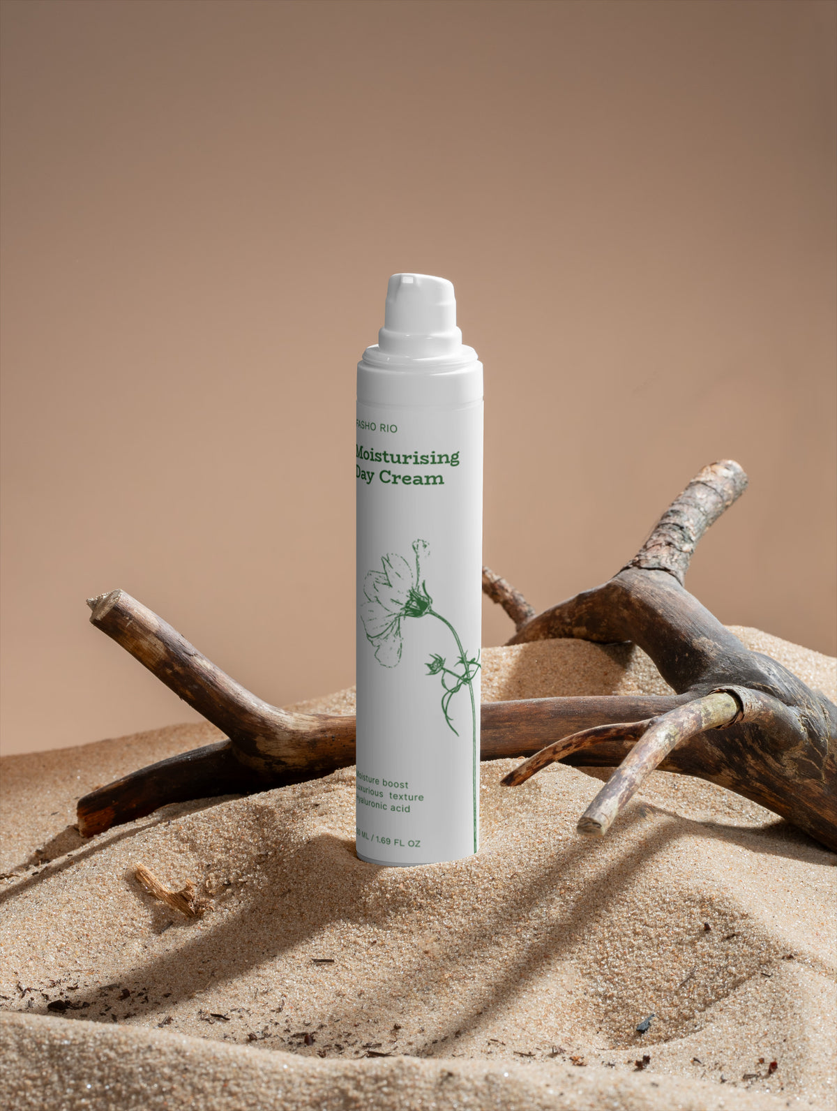 Hyaluronic Acid face moisturiser lifestyle image