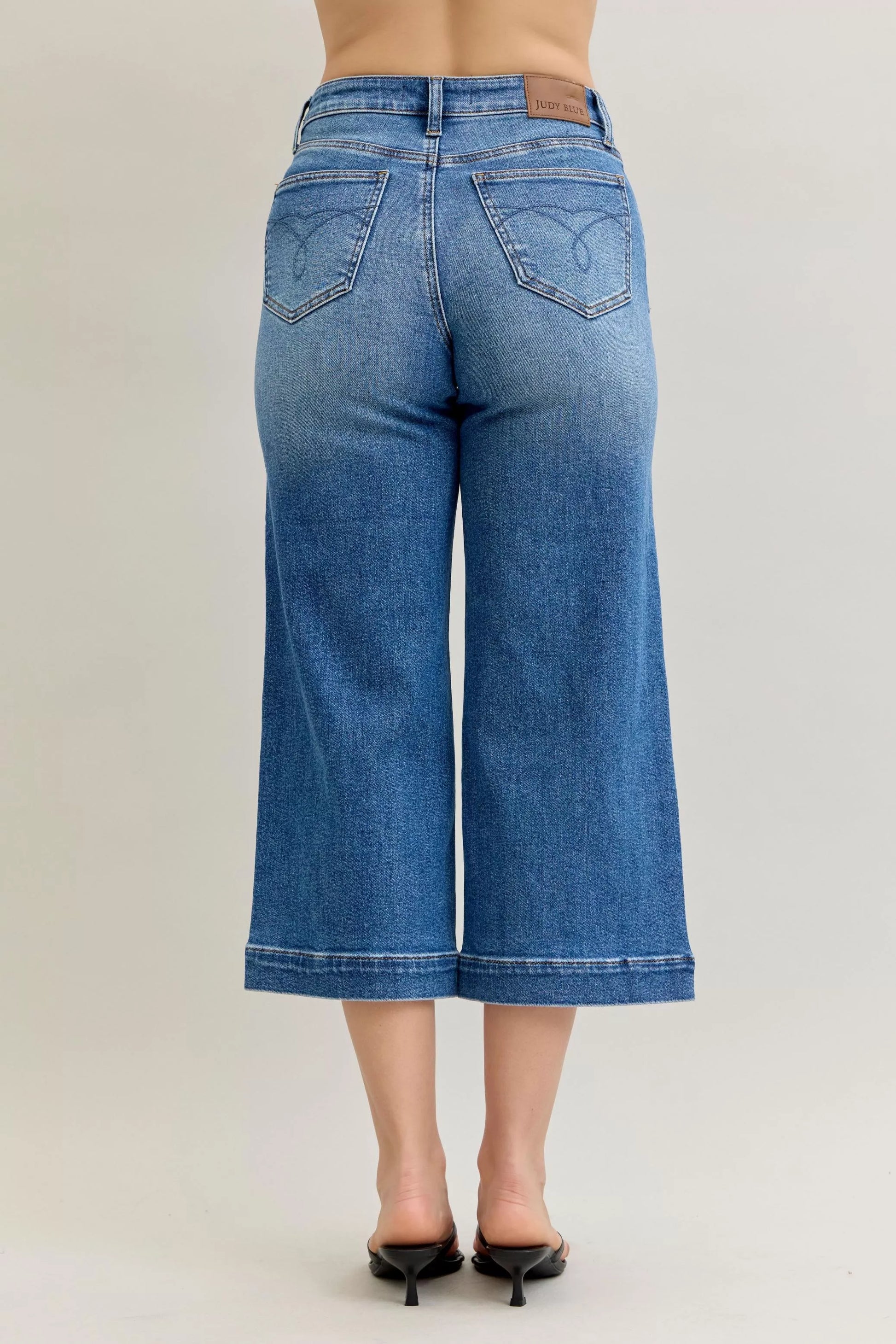 Judy Blue Judy Blue Mid Rise Crop Wide Leg Jeans