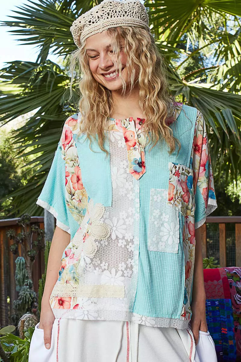 POL AQUA / S POL Lace Round Neck Short Sleeve Floral Pattern Top with Patch Detail