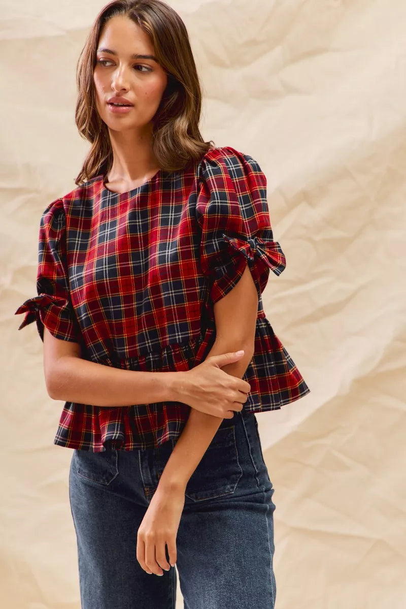 SO ME SO ME Christmas Holiday Plaid Ribbon Short Sleeves Top
