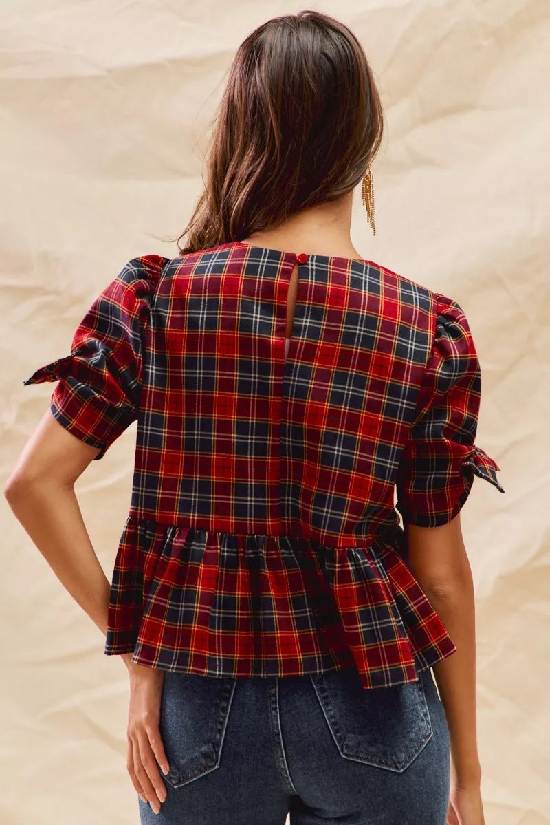 SO ME SO ME Christmas Holiday Plaid Ribbon Short Sleeves Top